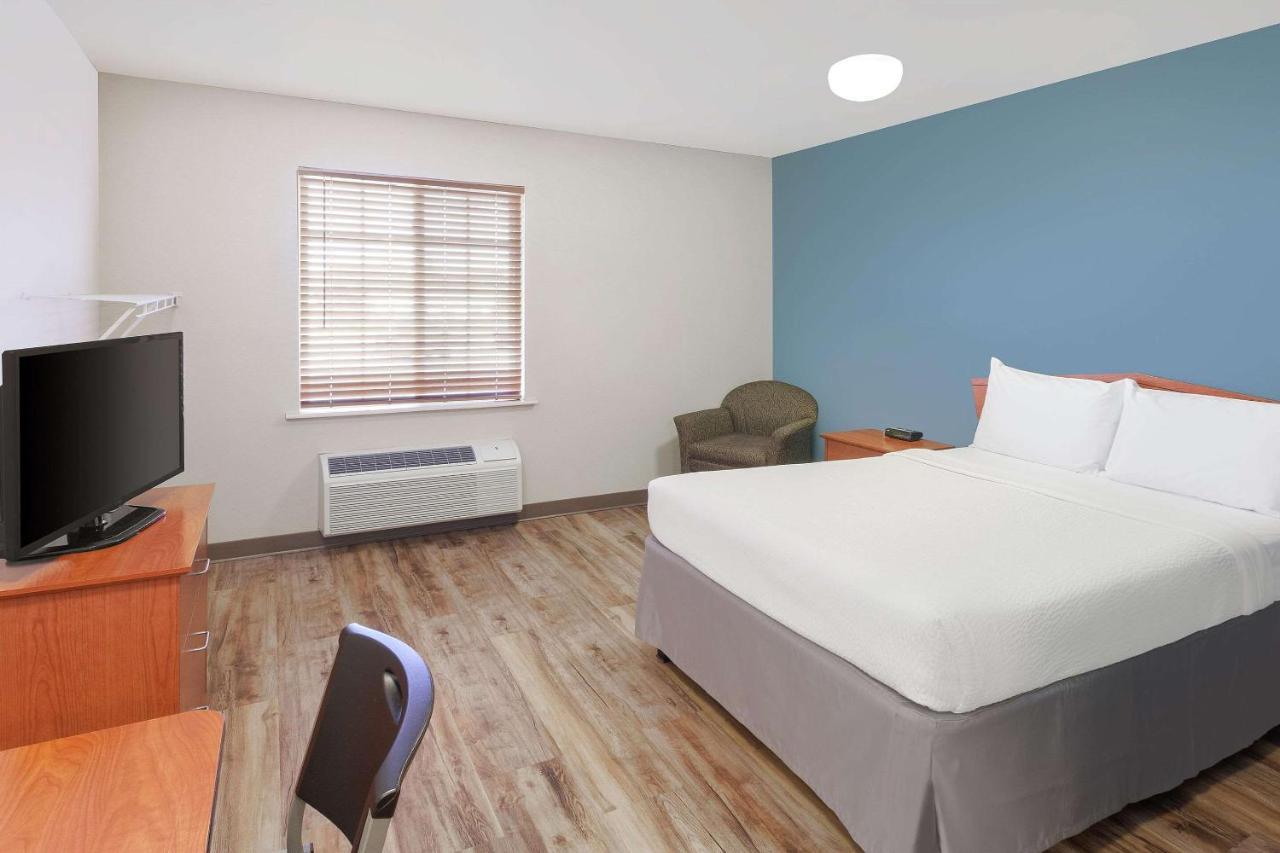 Woodspring Suites Council Bluffs Bagian luar foto