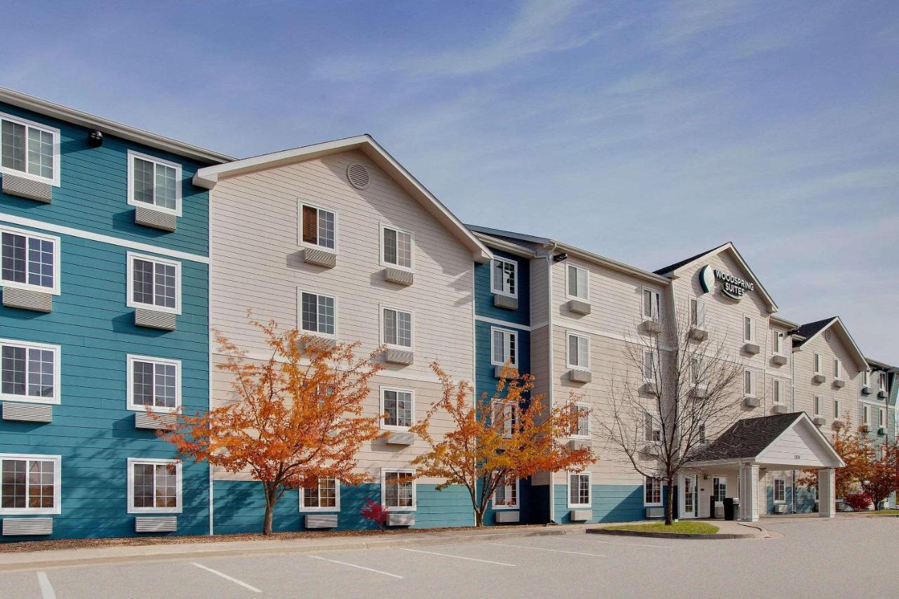 Woodspring Suites Council Bluffs Bagian luar foto