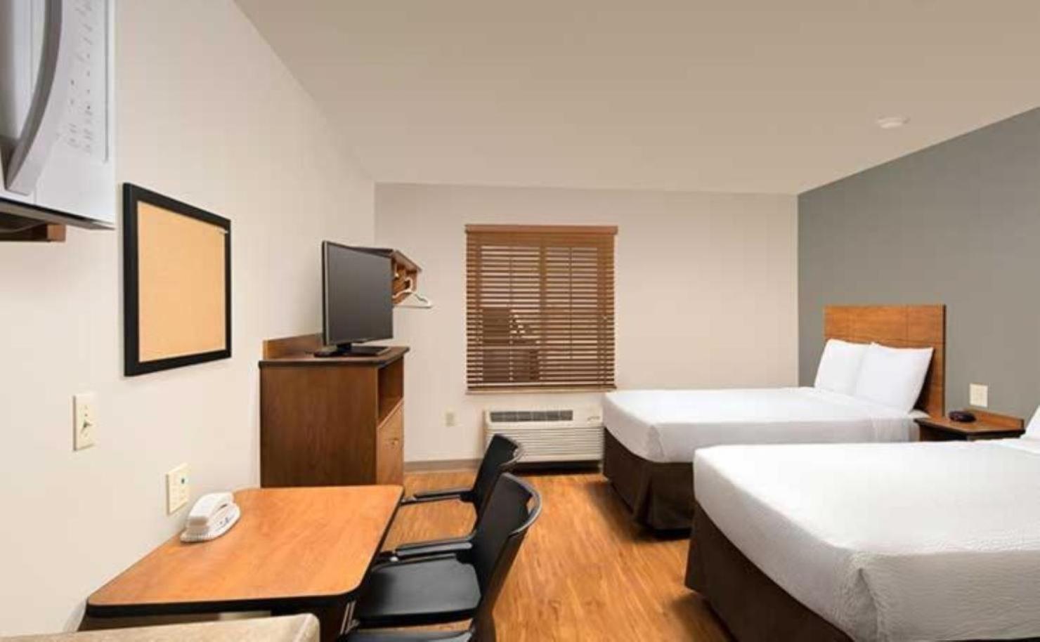 Woodspring Suites Council Bluffs Bagian luar foto