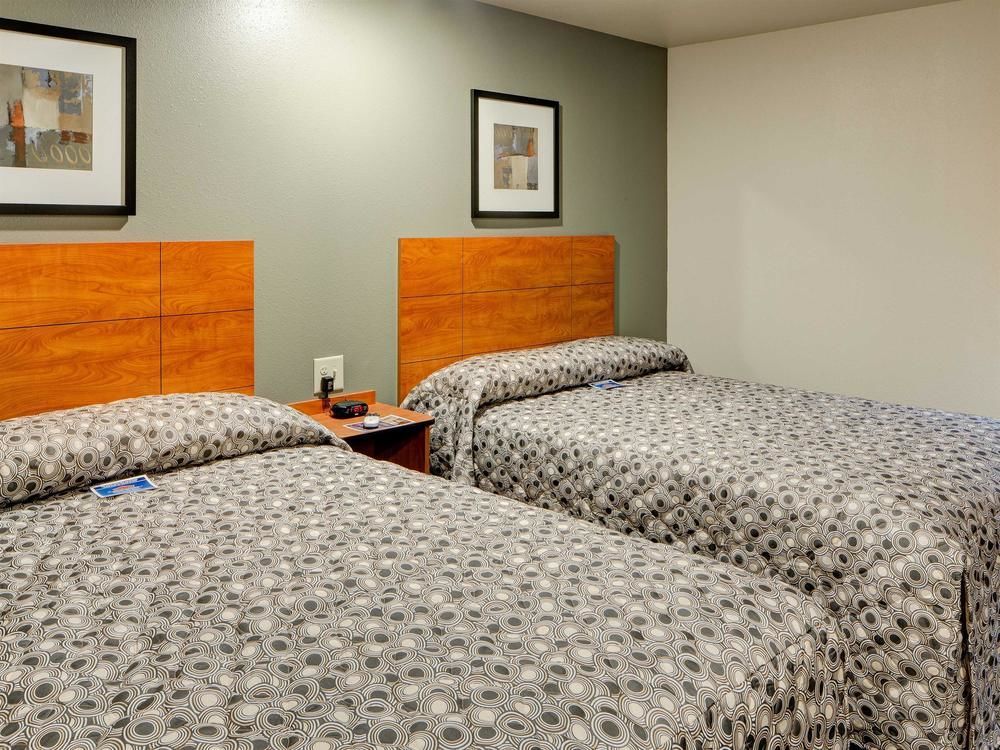 Woodspring Suites Council Bluffs Bagian luar foto