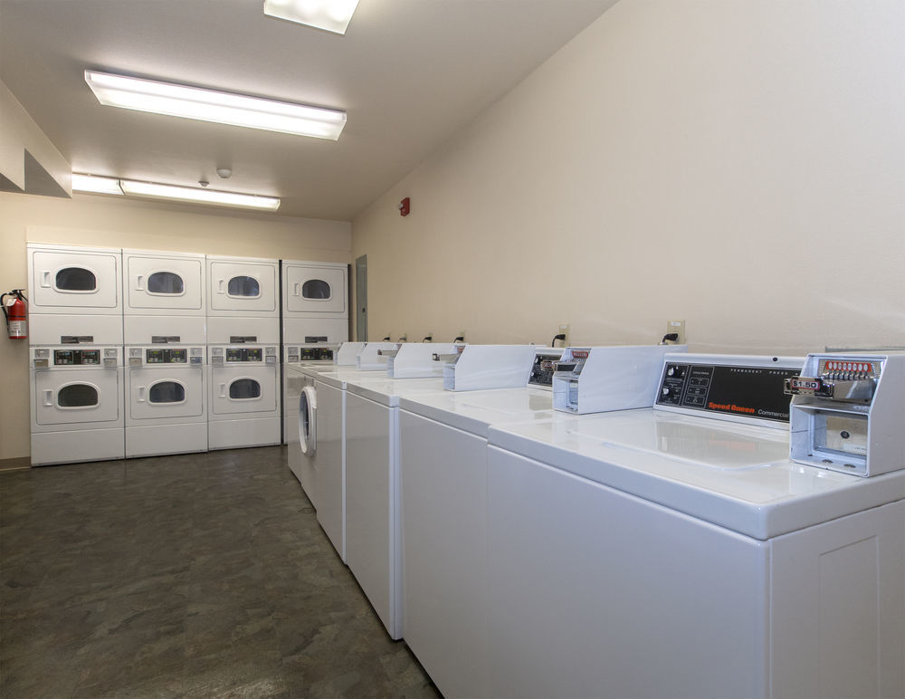 Woodspring Suites Council Bluffs Bagian luar foto